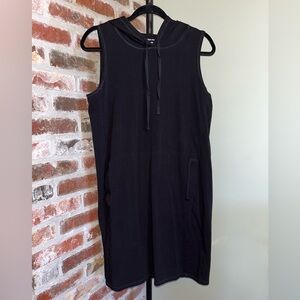 Eileen Fisher hooded, sleeveless shift dress with pockets | size small petite